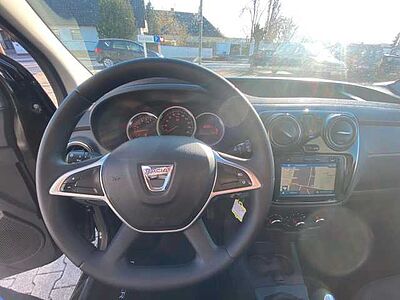 Dacia Dokker Comfort Turbo*MOD21,1.Hand,SHZ,Navi,PDC*