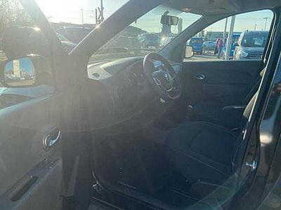 Dacia Dokker Comfort Turbo*MOD21,1.Hand,SHZ,Navi,PDC*