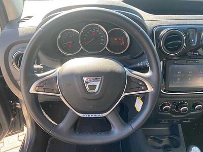 Dacia Dokker Stepway Celeb. Turbo*SHZ,RFK,PDC-h,Navi*