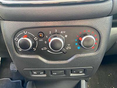 Dacia Dokker Stepway Celeb. Turbo*SHZ,RFK,PDC-h,Navi*