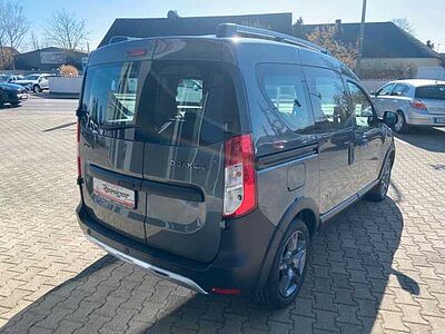 Dacia Dokker Stepway Celeb. Turbo*SHZ,RFK,PDC-h,Navi*