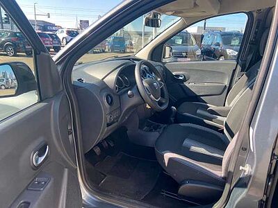 Dacia Dokker Stepway Celeb. Turbo*SHZ,RFK,PDC-h,Navi*