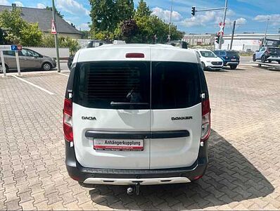 Dacia Dokker Stepway Celeb. CAMPER *SHZ,AHK,PDCh,RFK*