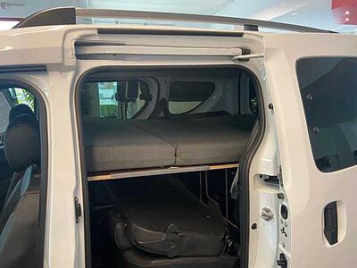 Dacia Dokker Stepway Celeb. CAMPER *SHZ,AHK,PDCh,RFK*