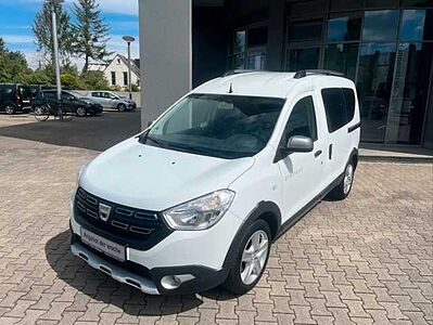 Dacia Dokker Stepway Celeb. CAMPER *SHZ,AHK,PDCh,RFK*