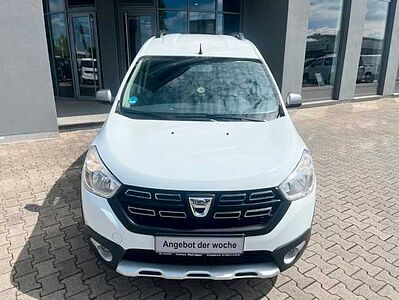 Dacia Dokker Stepway Celeb. CAMPER *SHZ,AHK,PDCh,RFK*
