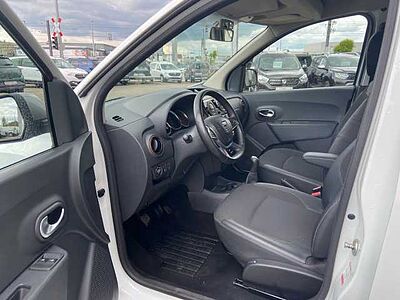 Dacia Dokker Stepway Celebration Turbo*1.Hand,SHZ,RFK