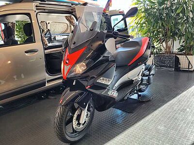 Aprilia SR Max 125 ER