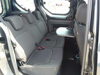 Dacia Dokker Comfort Turbo*1.Hand,SHZ,Navi,131PS,PDC*